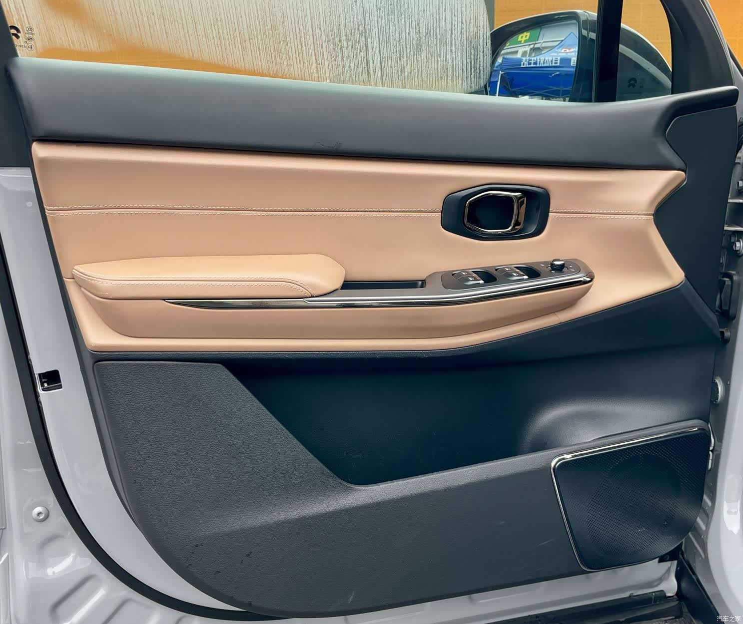NIO ES8, 2021 10