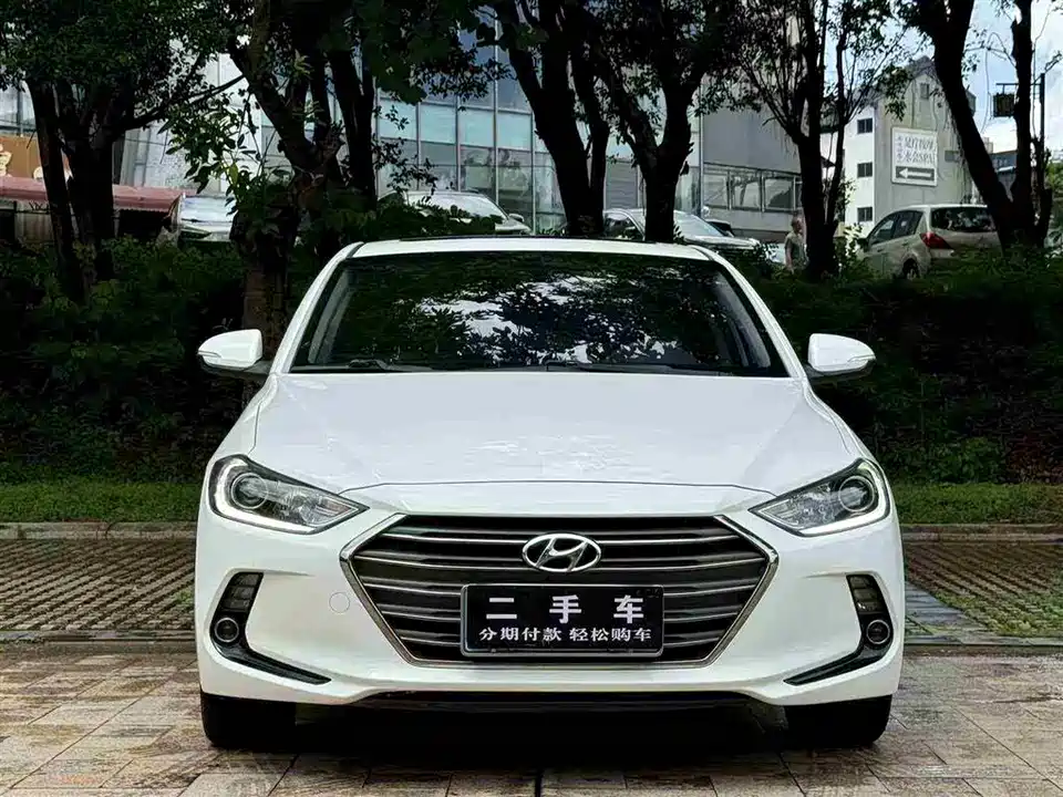 Hyundai Lead