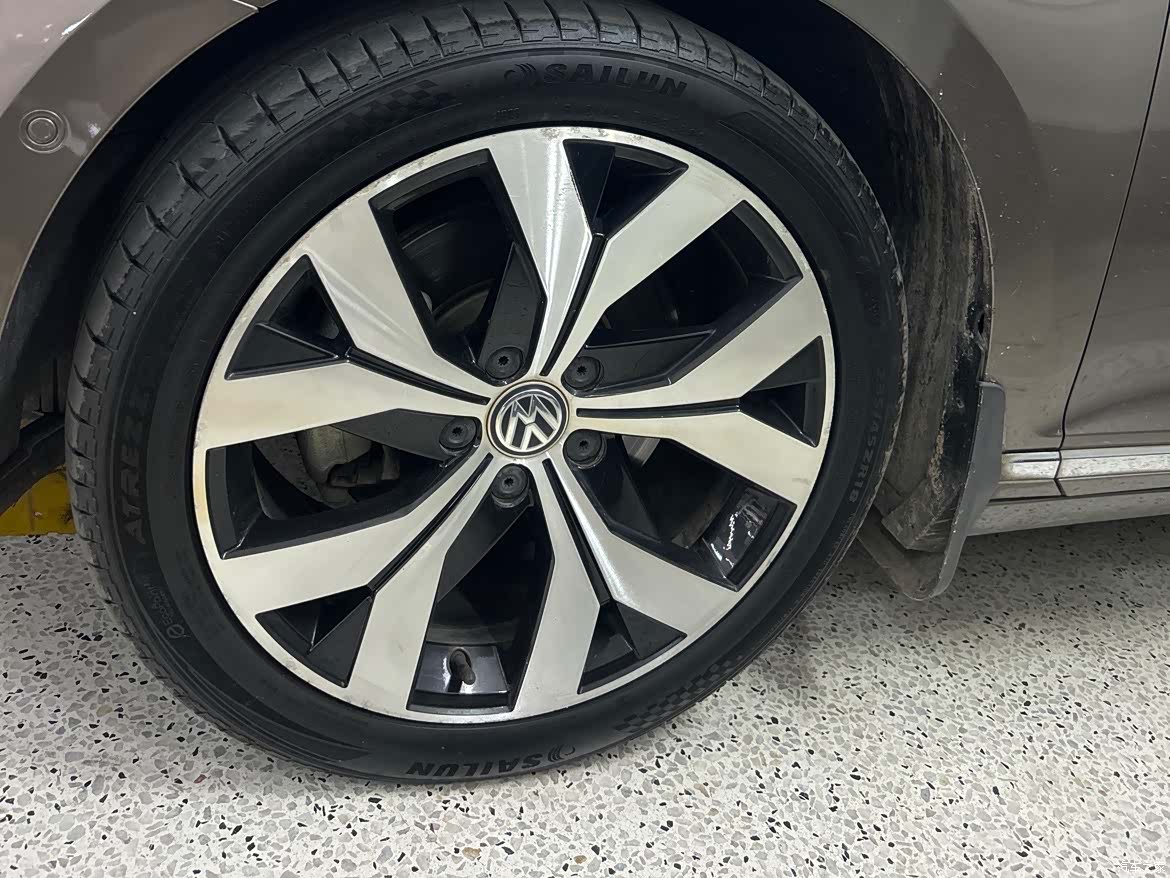 Volkswagen Magotan, 2017 11