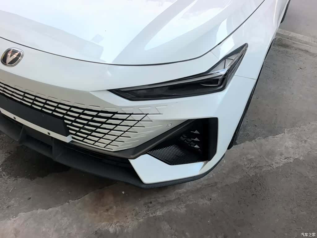 Changan UNI-V, 2023 24
