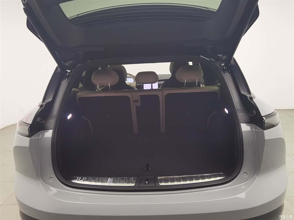 NIO ES6, 2024 16