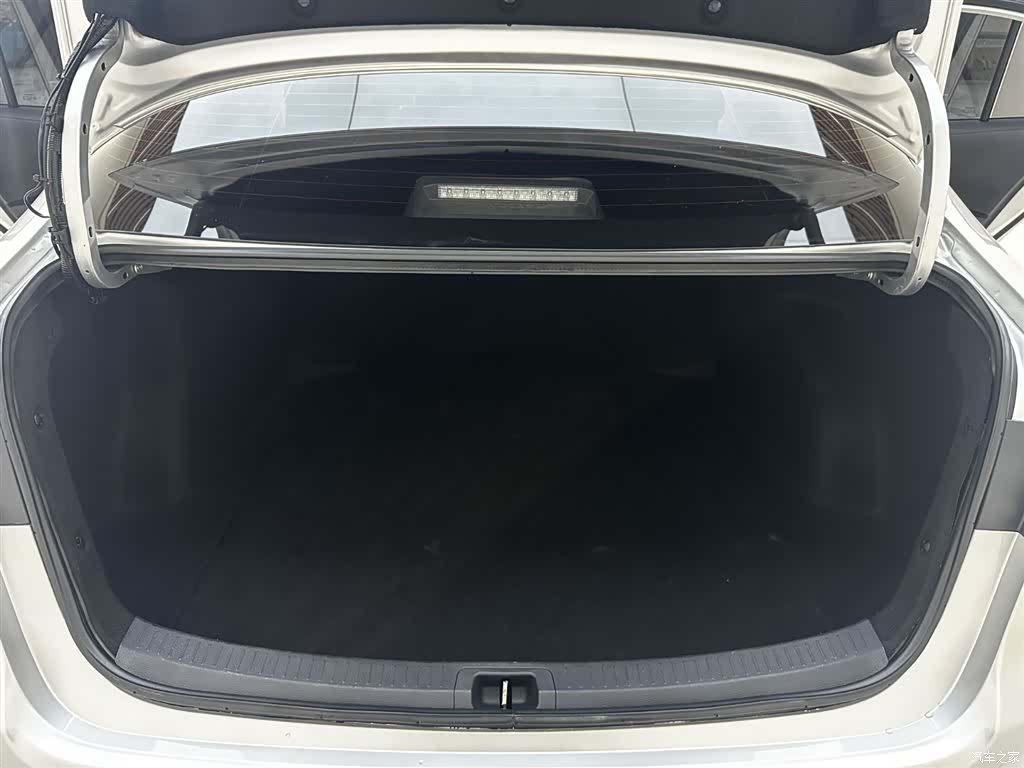 Toyota Corolla, 2023 13