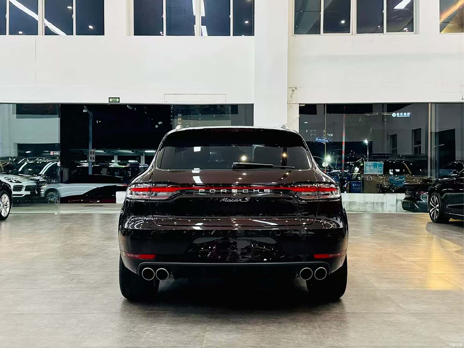 Porsche Macan, 2021 все фото