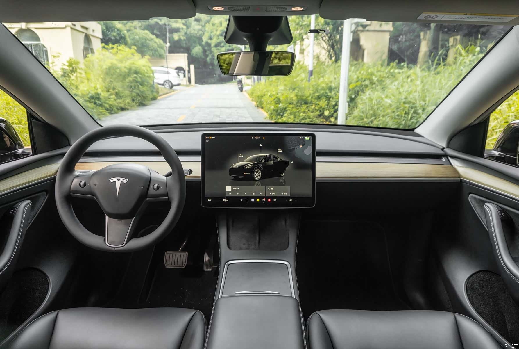Tesla Model Y, 2022 12