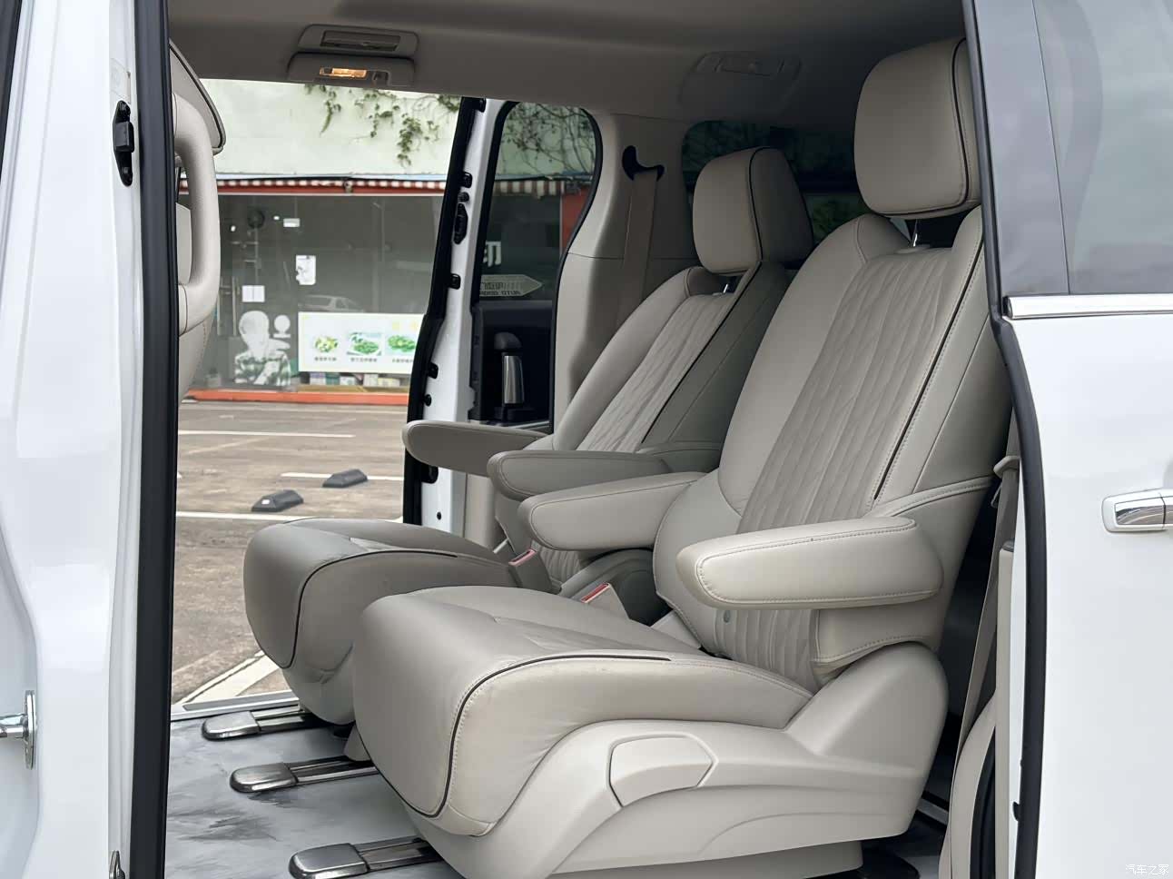 Buick GL8, 2021 8