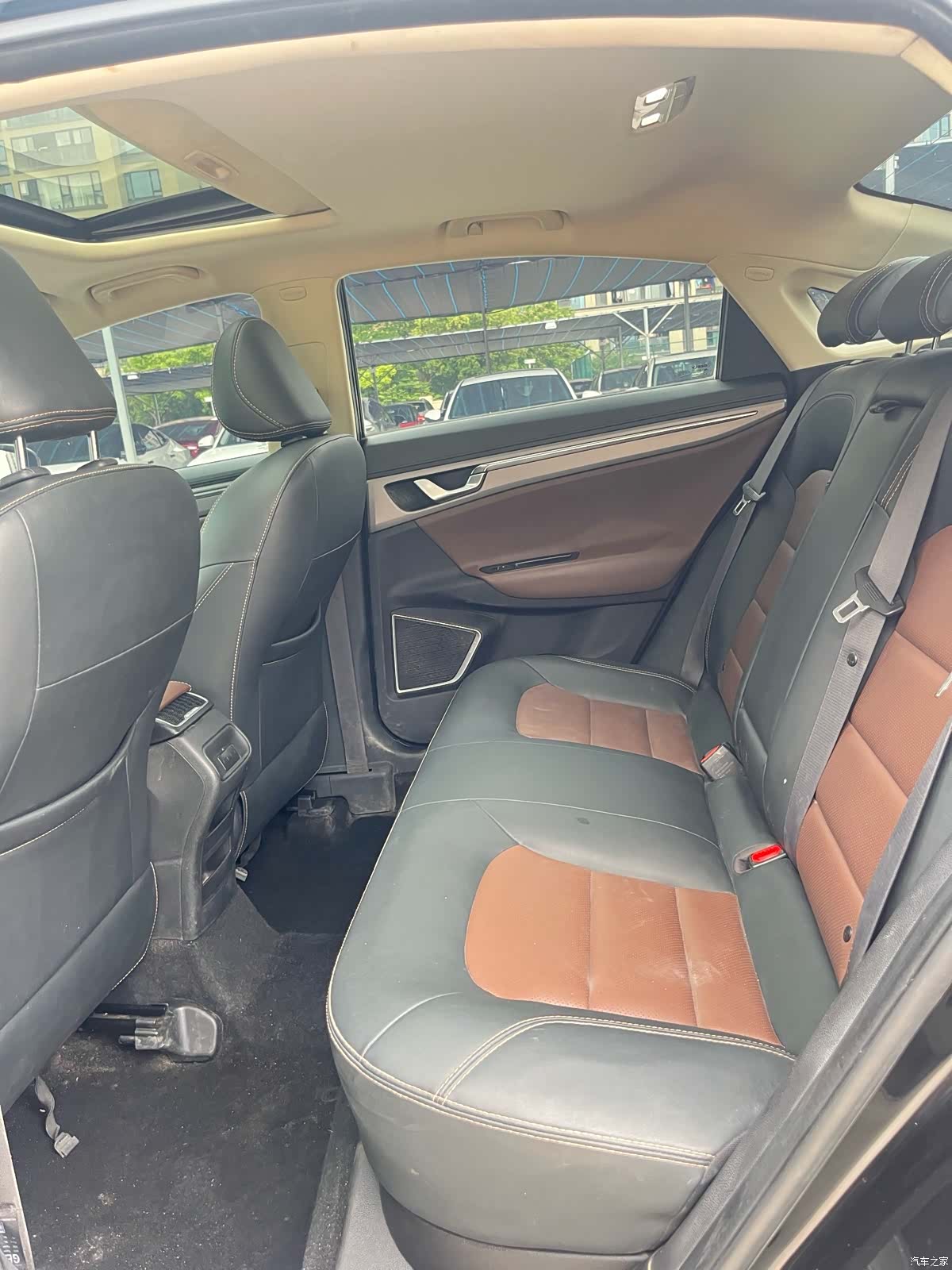 Geely Emgrand, 2018 13