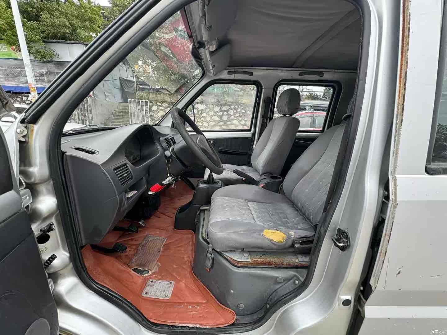 Wuling 1.2LLAQ, 2013 3