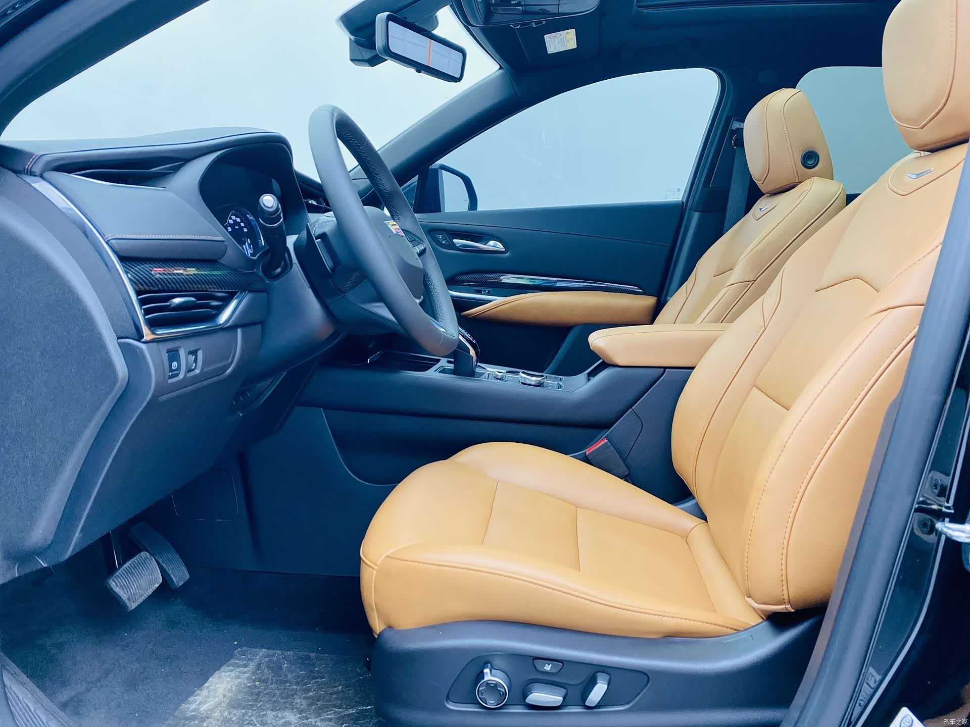 Cadillac XT4, 2023 13