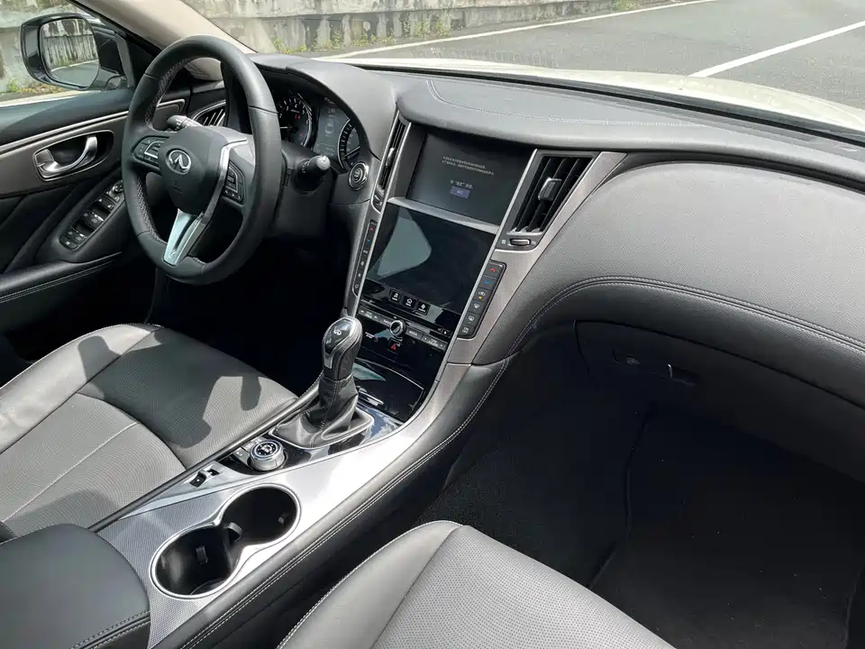 Infiniti Q50L Infiniti Q50L