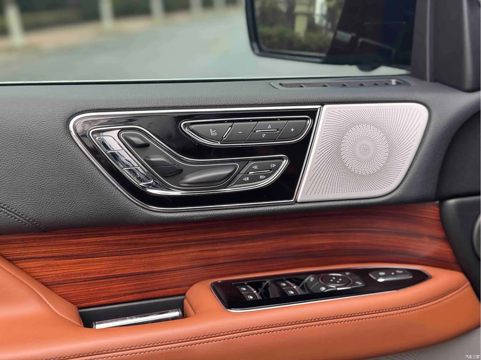 Lincoln Navigator, 2019 7