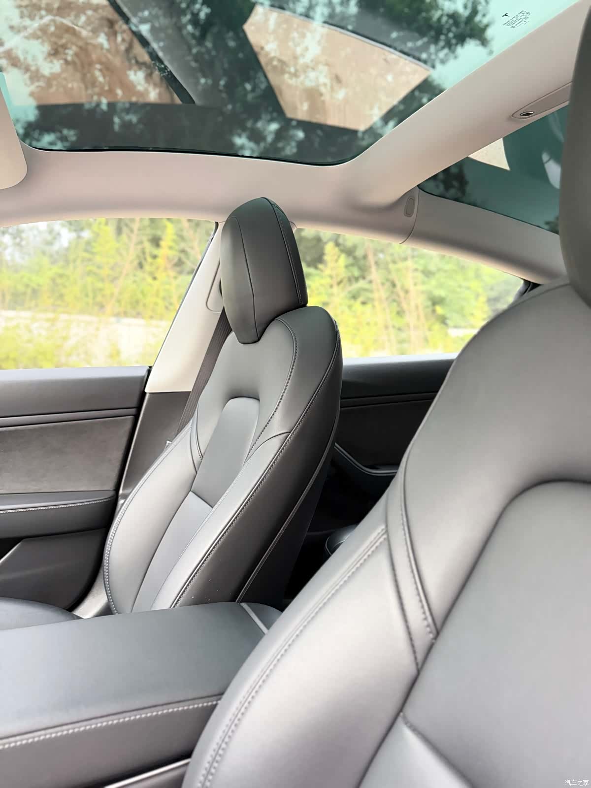 Tesla Model 3, 2019 9