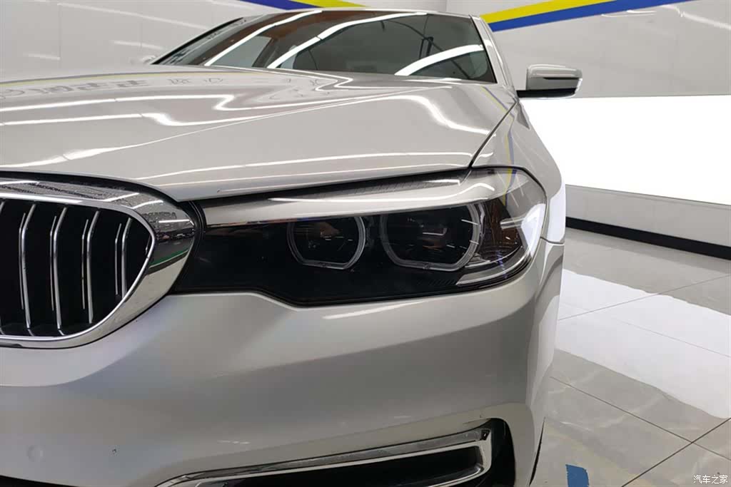 BMW 5 Series, 2020 все фото