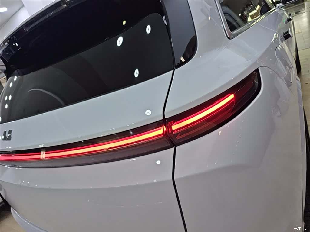 Li Auto L7, 2023 8