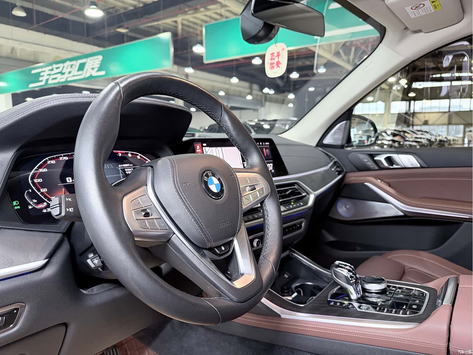 BMW X7, 2020 9