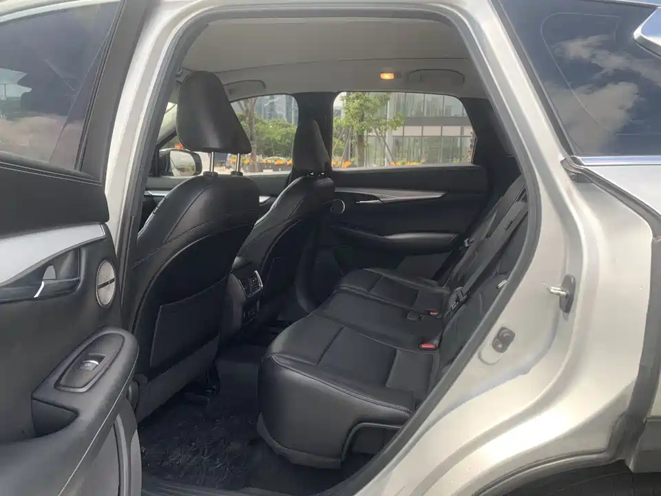 Infiniti QX50