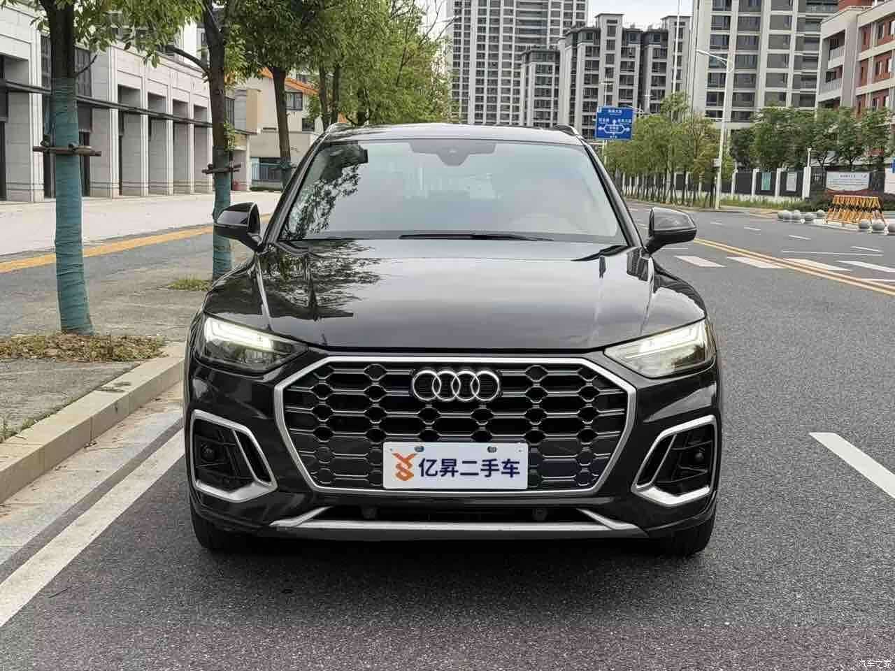Audi Q5L, 2021 2