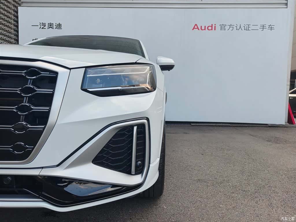 Audi Q2L, 2024 18