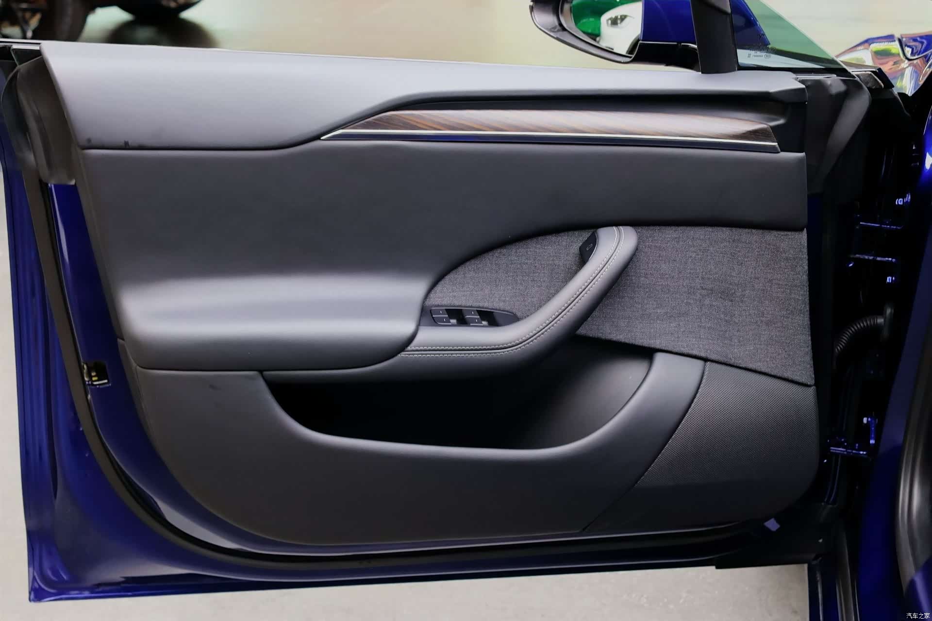 Tesla Model S, 2023 11