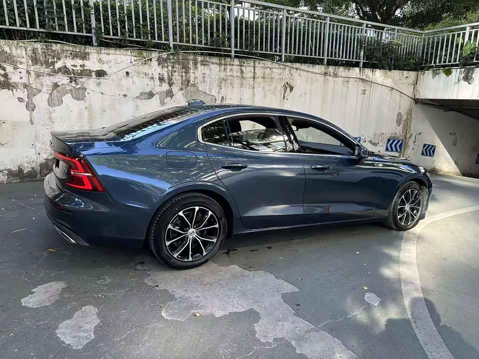 Volvo S60