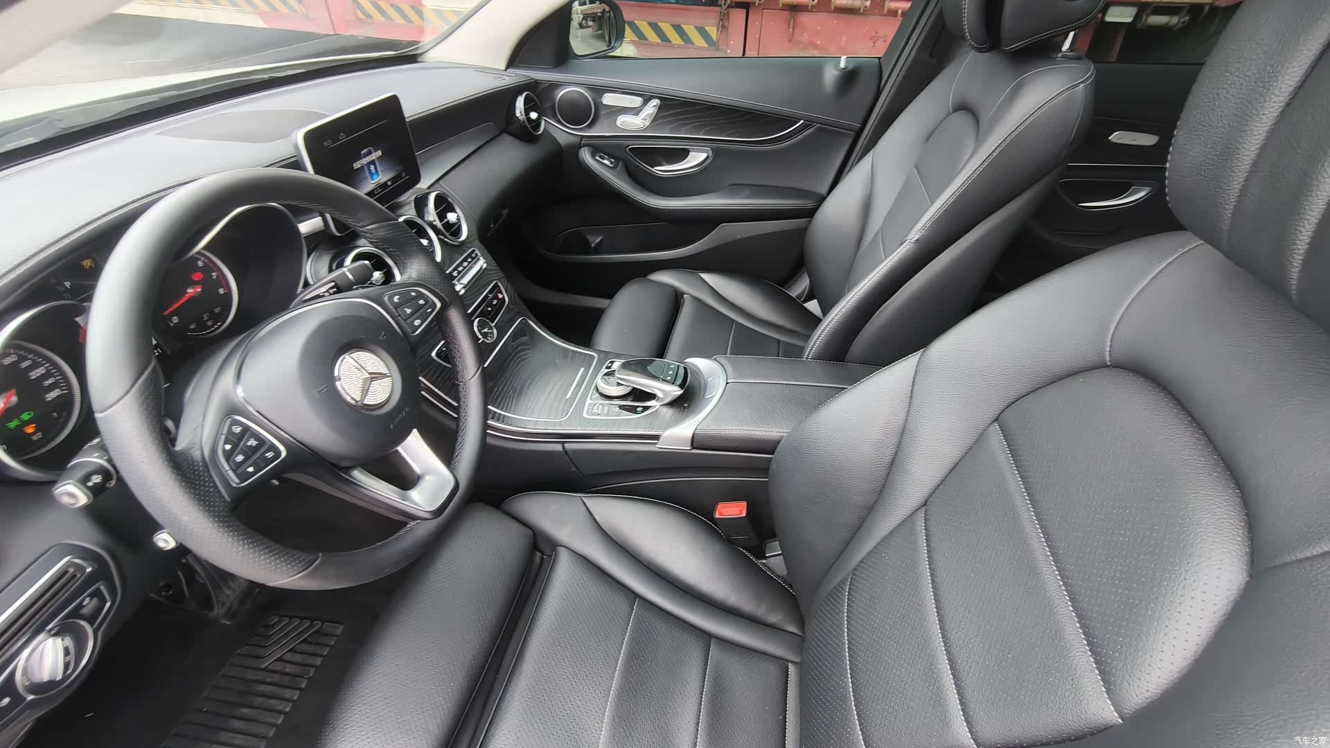 Mercedes-Benz C-Class, 2018 10