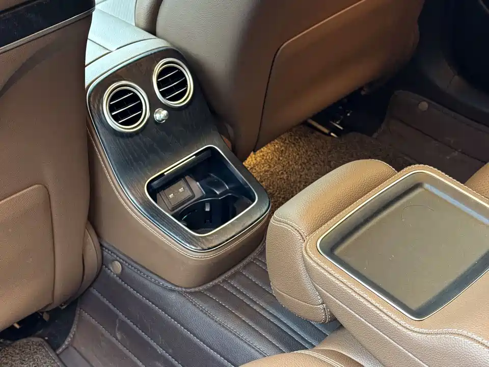 Mercedes-Benz E-class Mercedes-Benz E-class