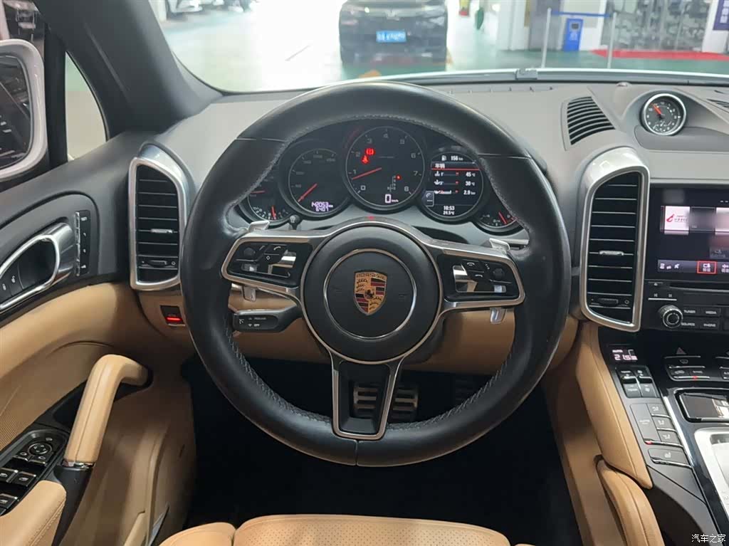 Porsche Cayenne, 2017 3