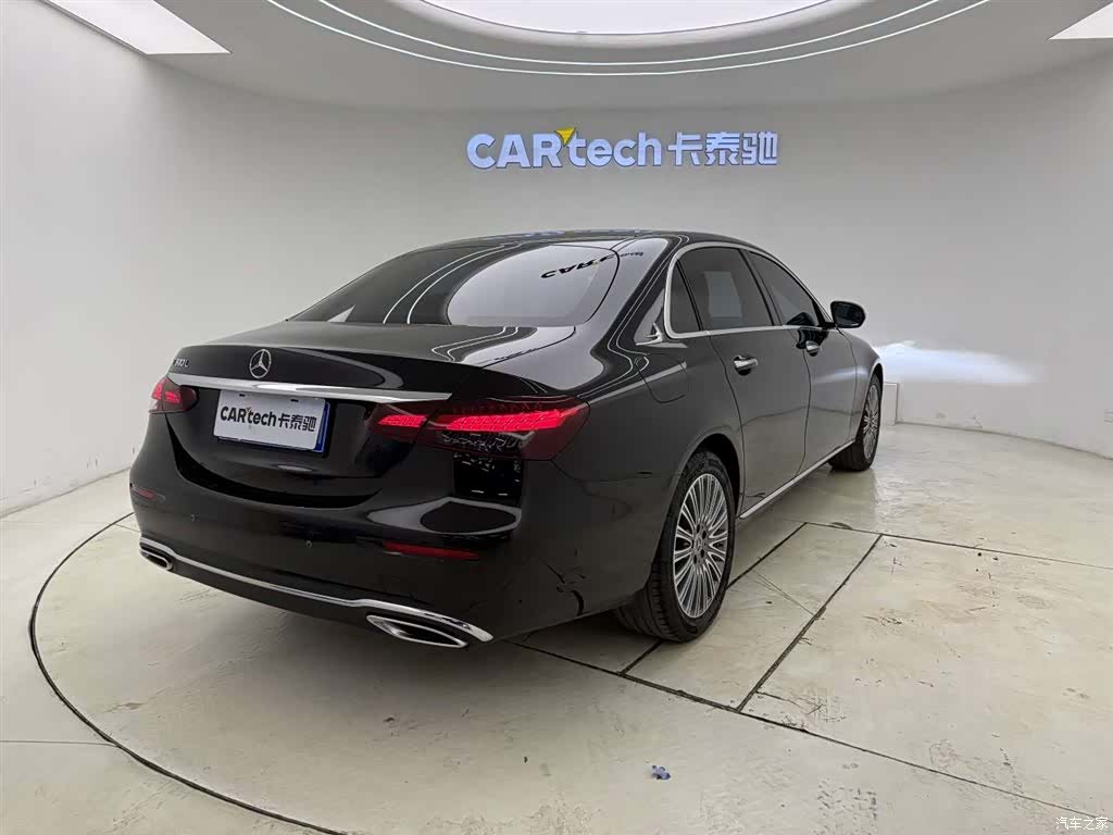 Mercedes-Benz E-Class, 2022 все фото