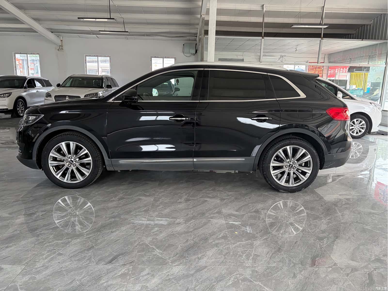 Lincoln MKX, 2018 3