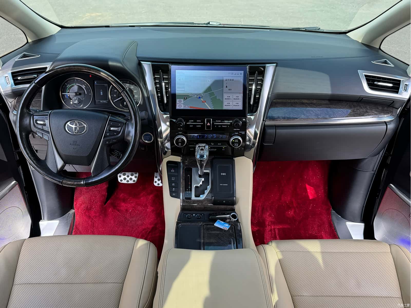 Toyota Vellfire, 2021 8
