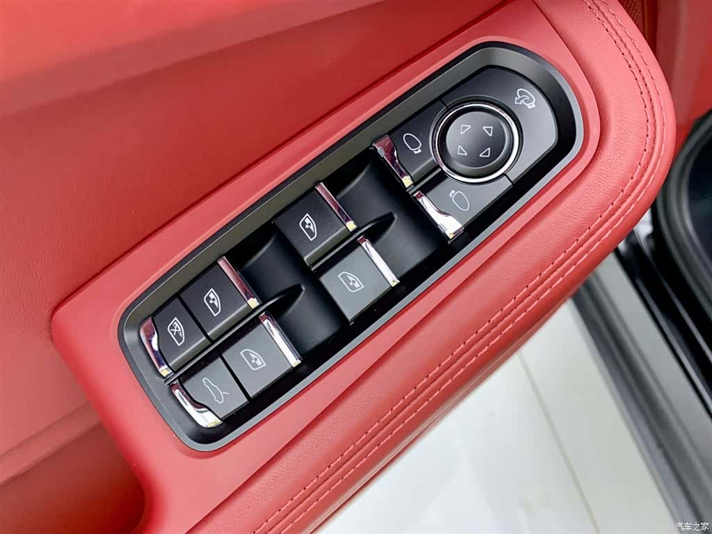 Porsche Macan, 2024 30