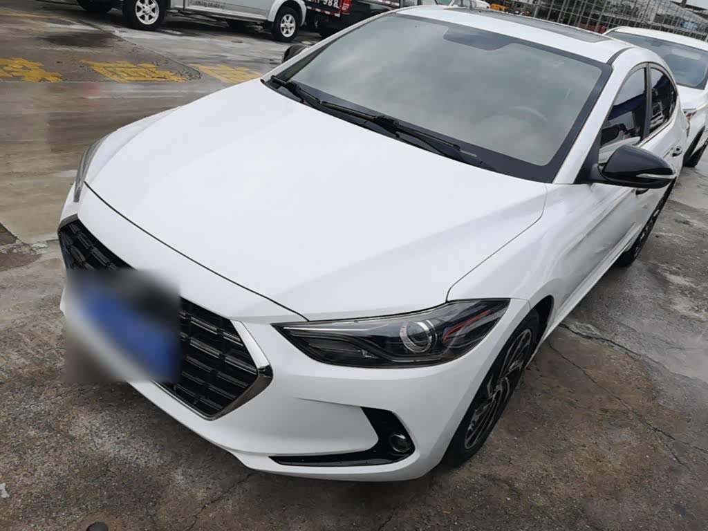 Hyundai Elantra