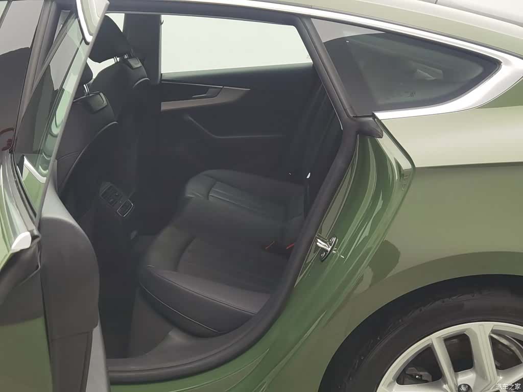 Audi A5, 2022 15