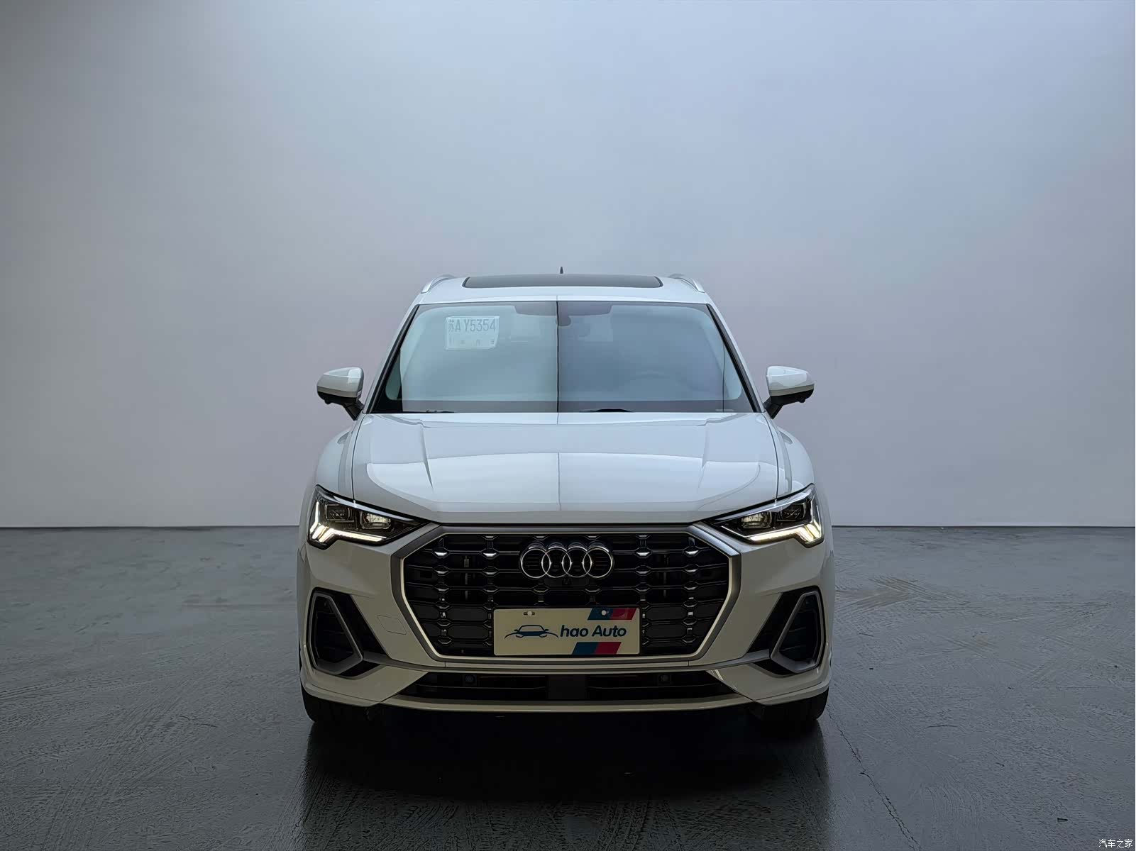 Audi Q3, 2023 2
