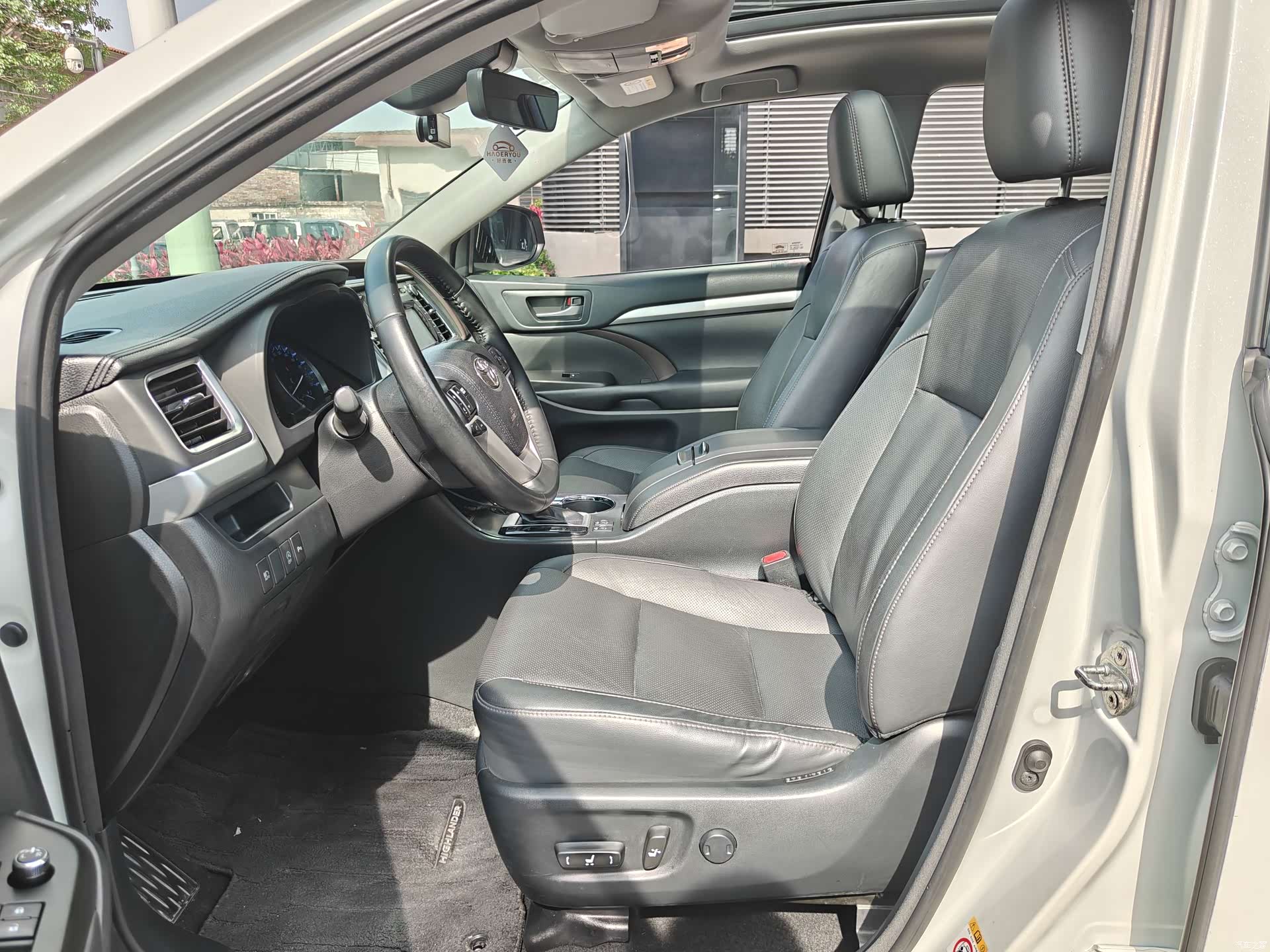 Toyota Highlander, 2019 все фото