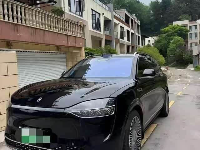 AITO M9