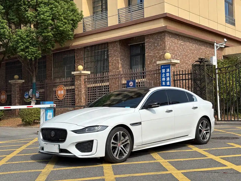 Jaguar XEL