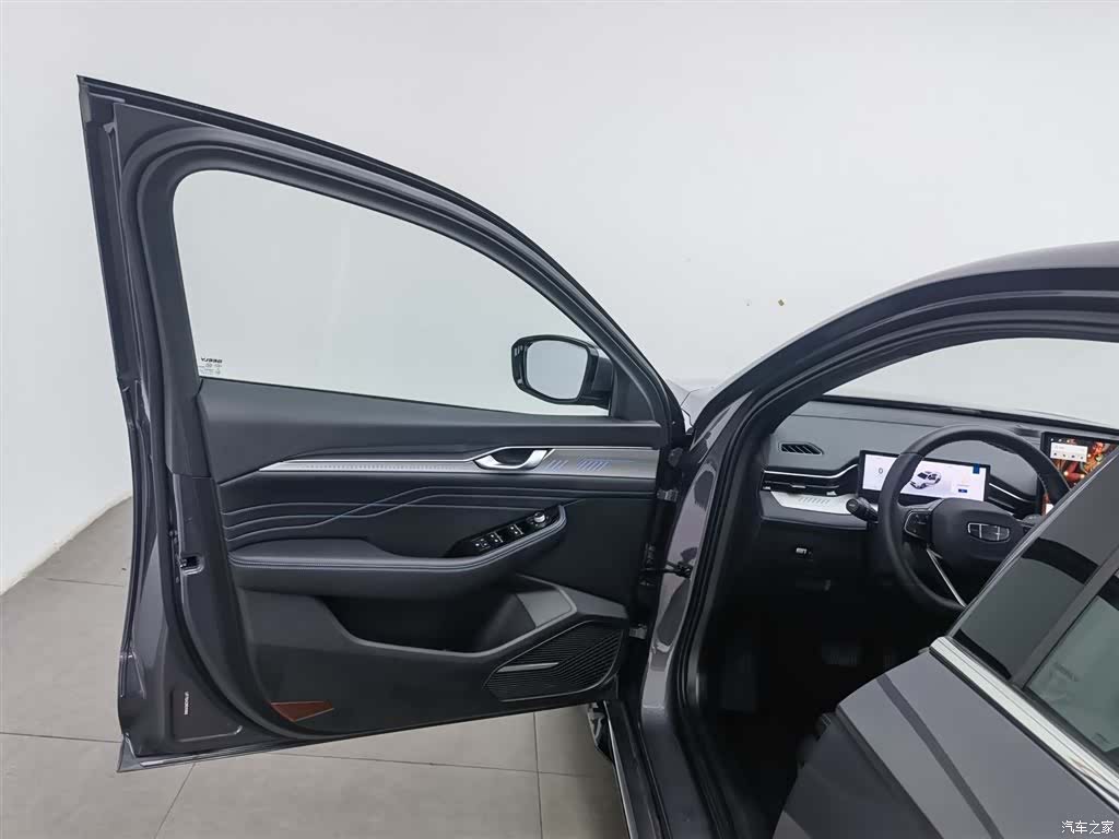 Geely Preface, 2024 8