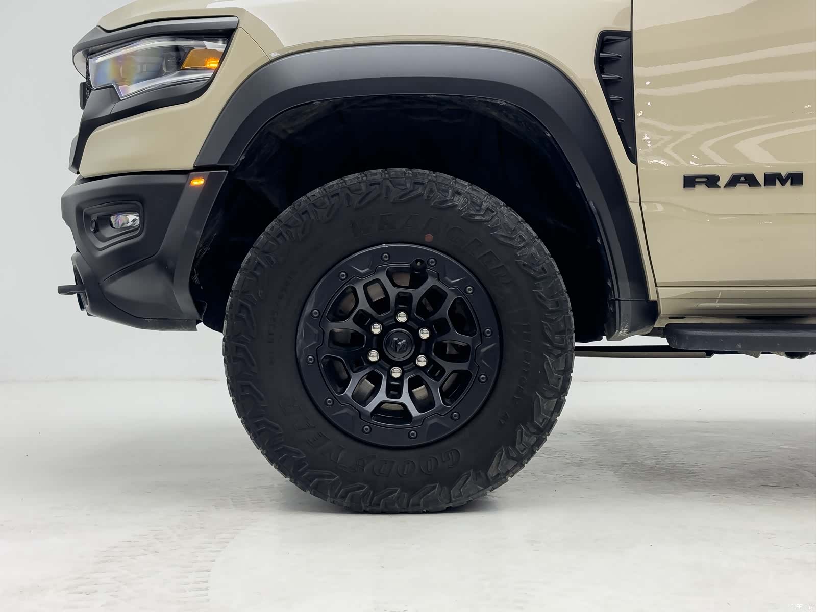 RAM Trucks, 2023 8