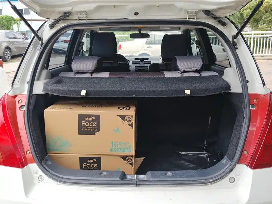 Suzuki Swift Suzuki Swift