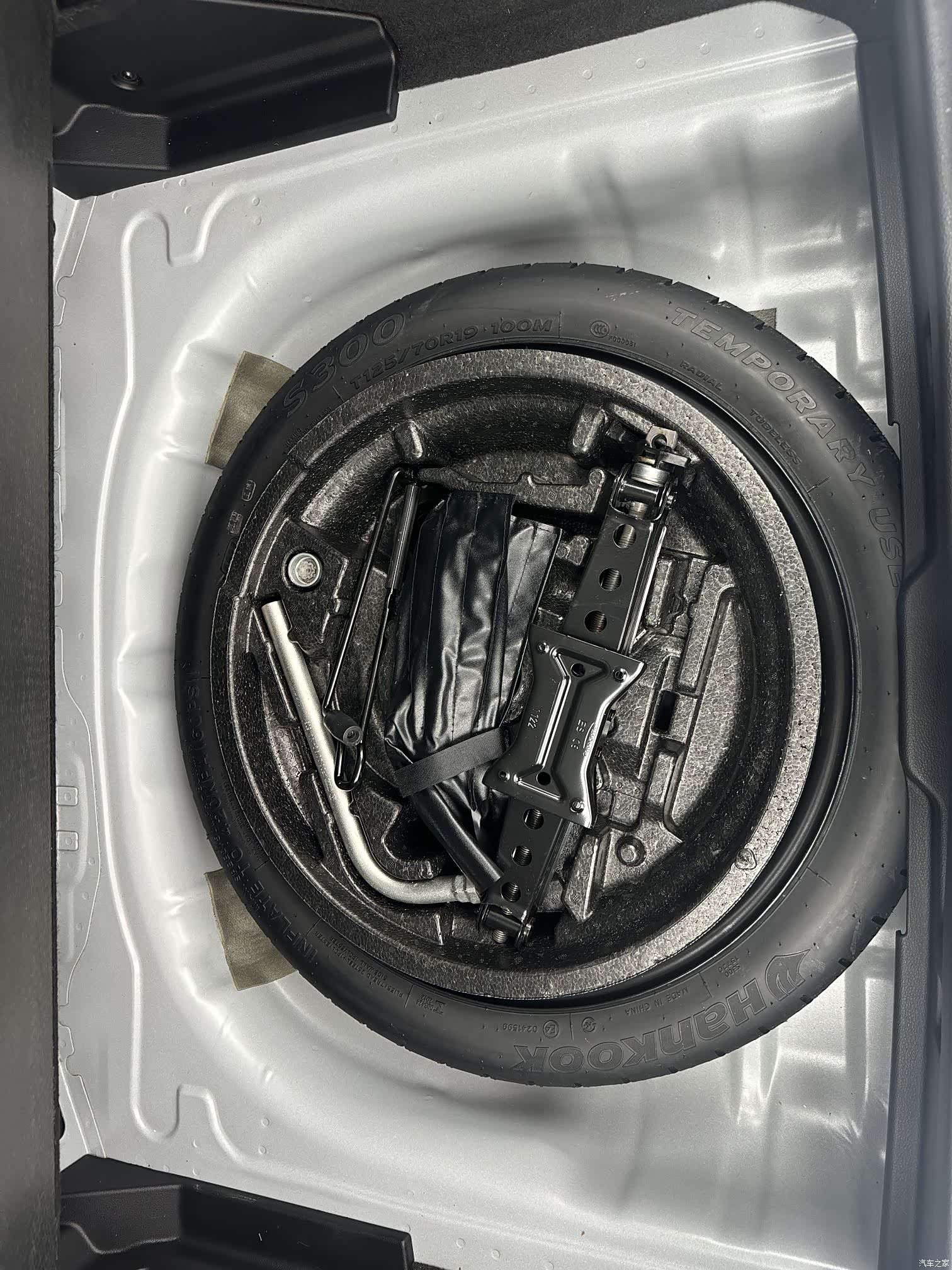 Audi Q2L, 2023 19