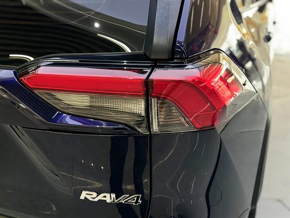 Toyota RAV4 Rongfang