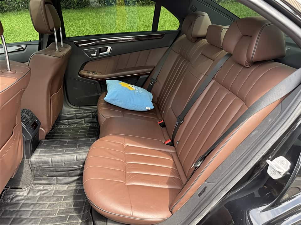 Mercedes-Benz E-class Mercedes-Benz E-class