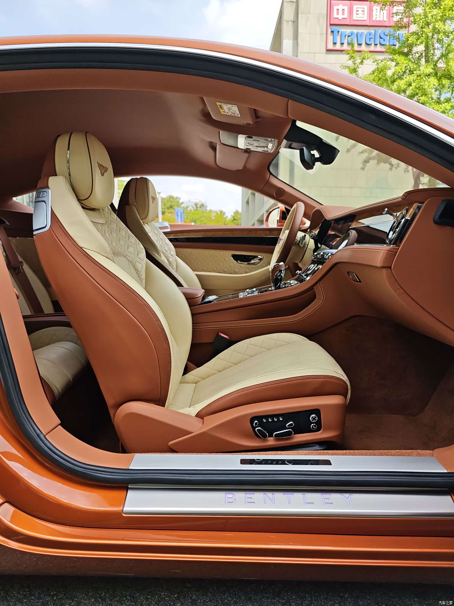 Bentley Continental GT, 2019 12