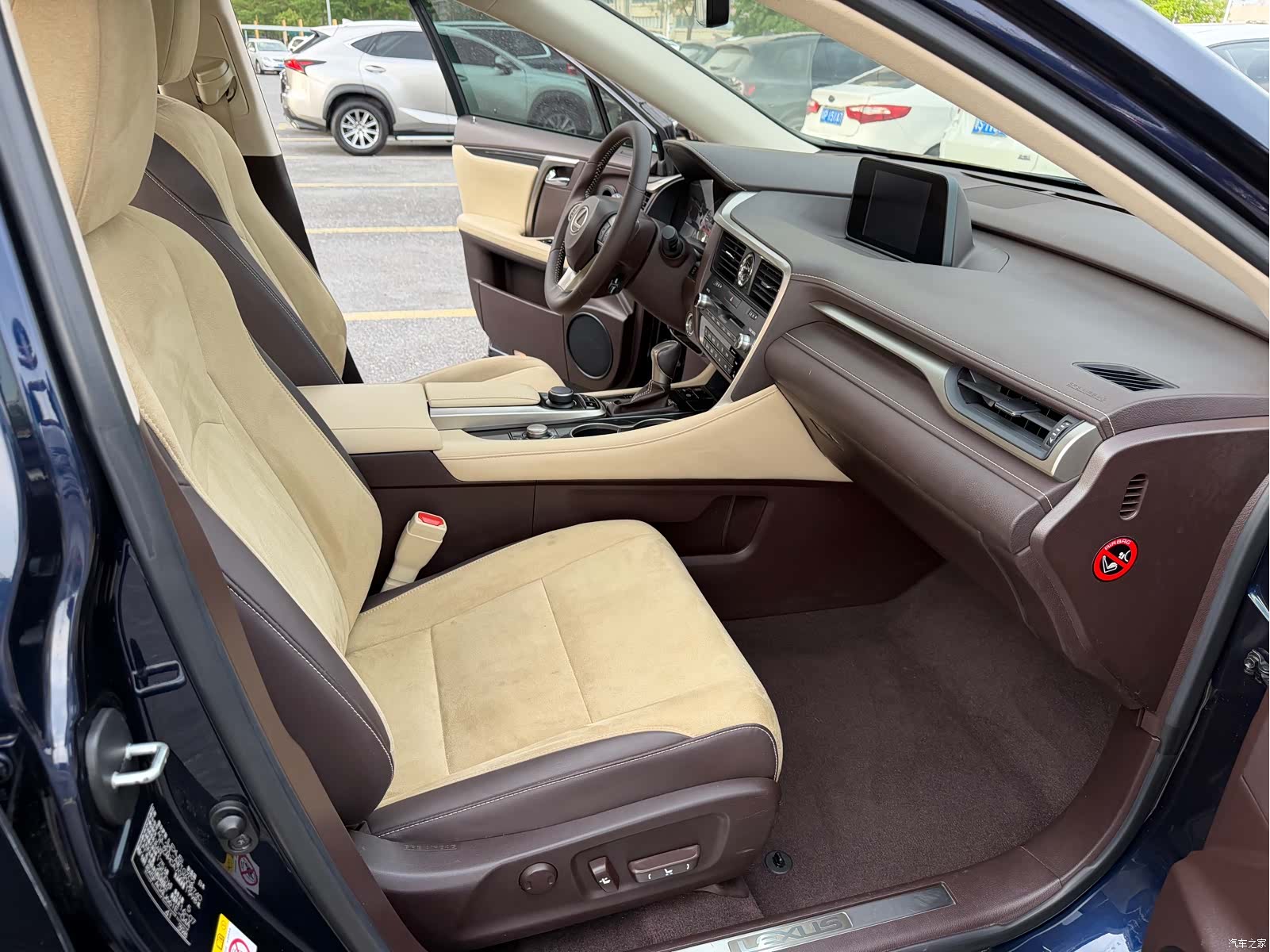 Lexus RX, 2016 10