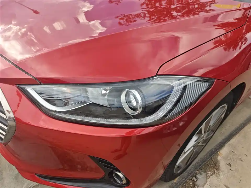 Hyundai Lead