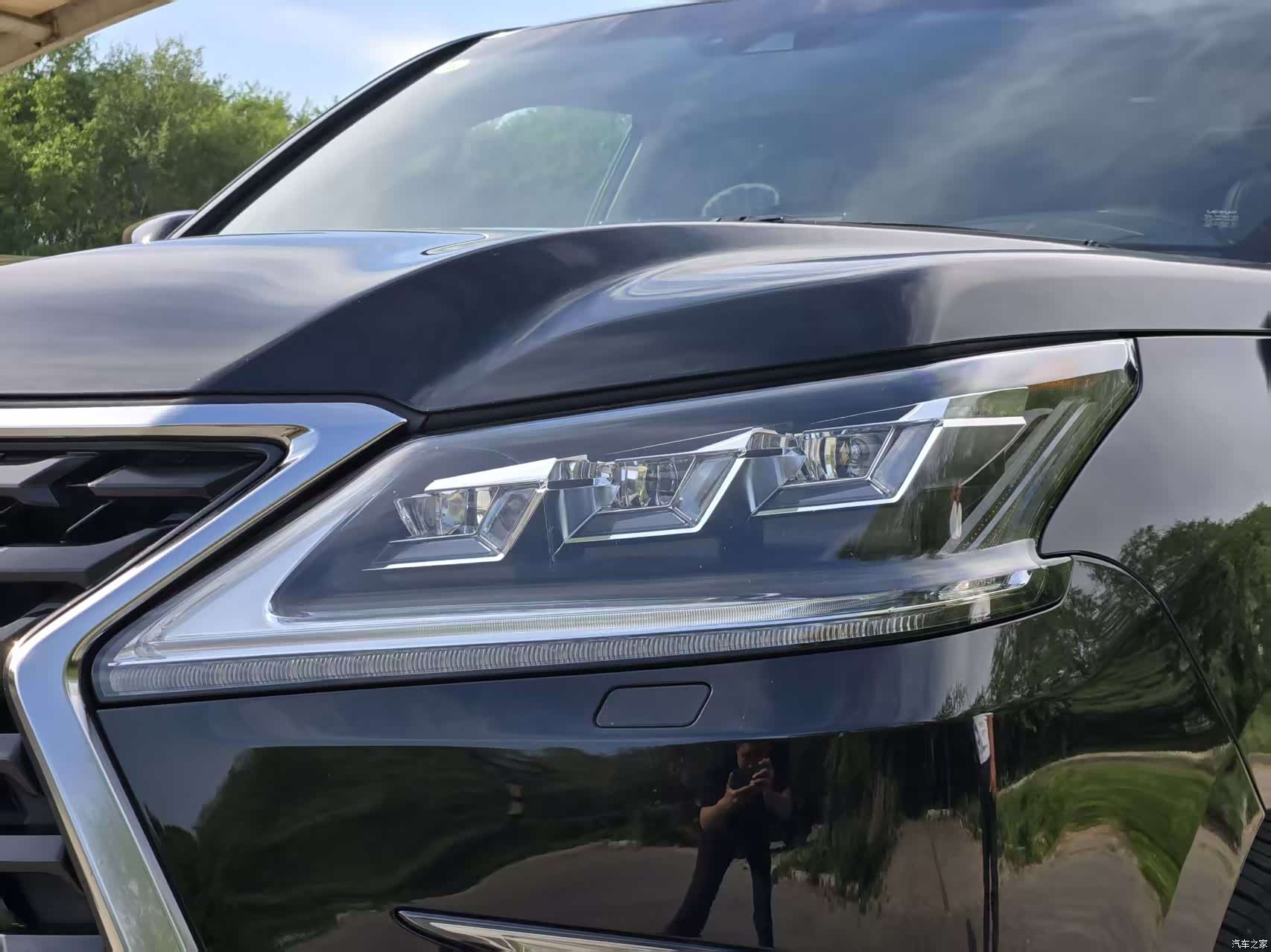 Lexus LX, 2022 15