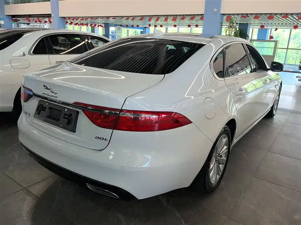 Jaguar XFL Jaguar XFL