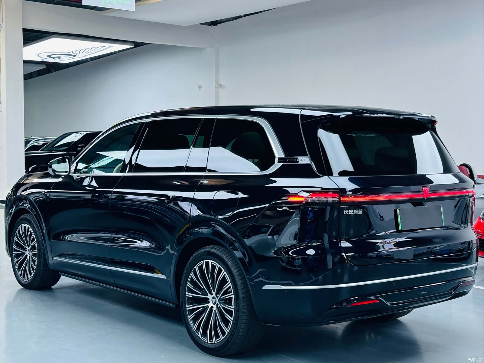 Deepal S09, 2025 13
