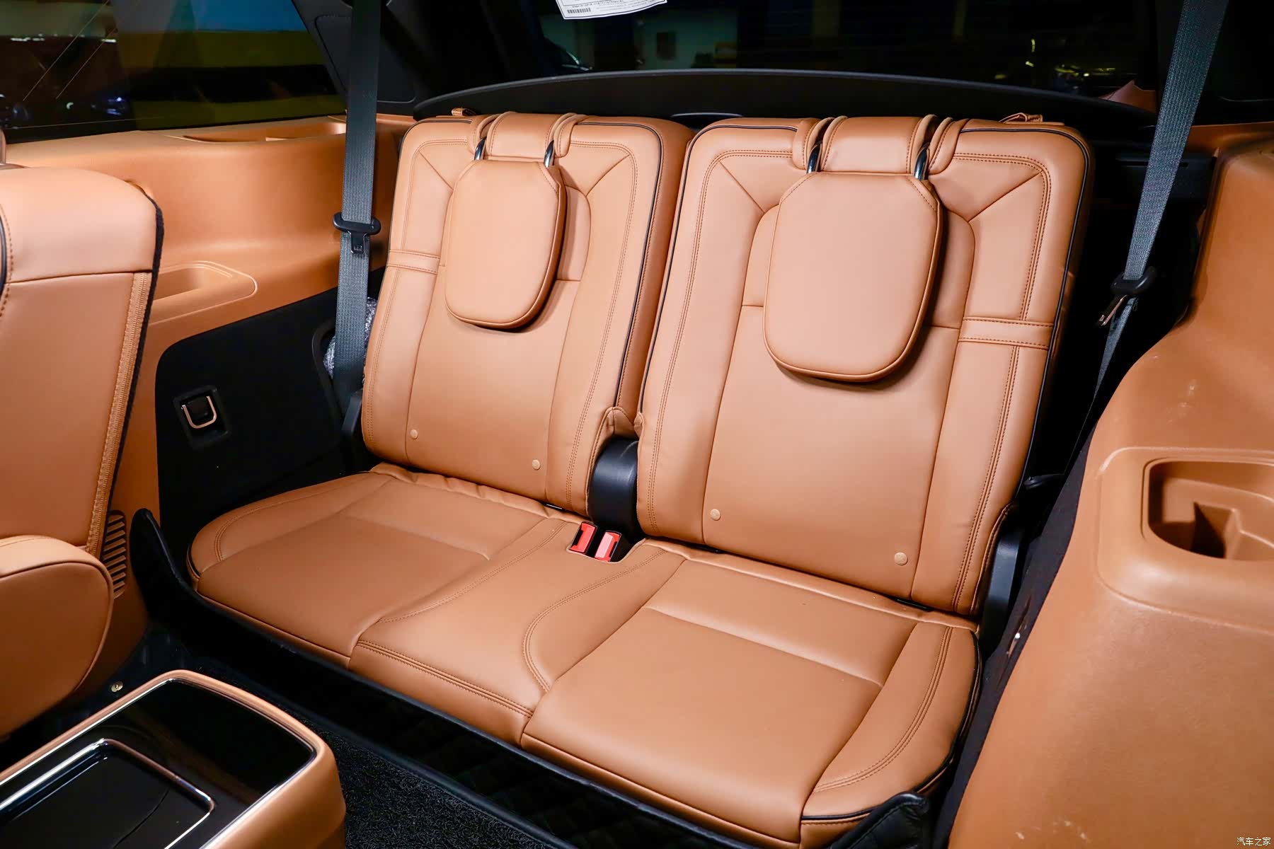 Lincoln Aviator, 2020 13