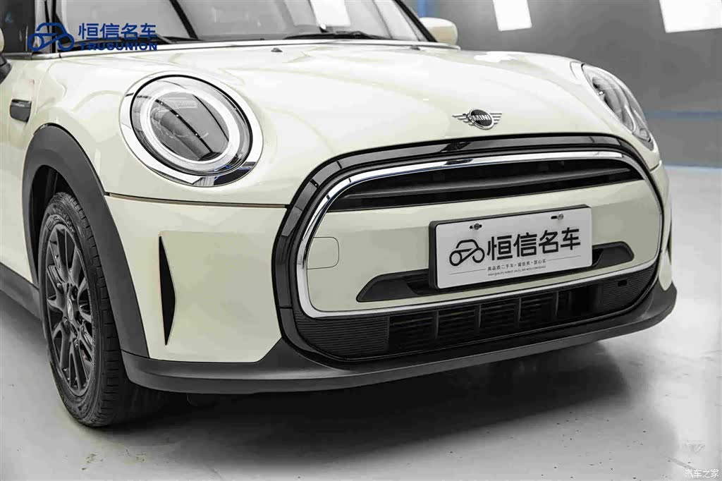 Mini ONE, 2022 9